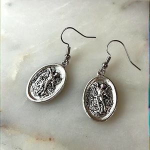 NWT St Micheal Nickle Free 2 sided pendant earring